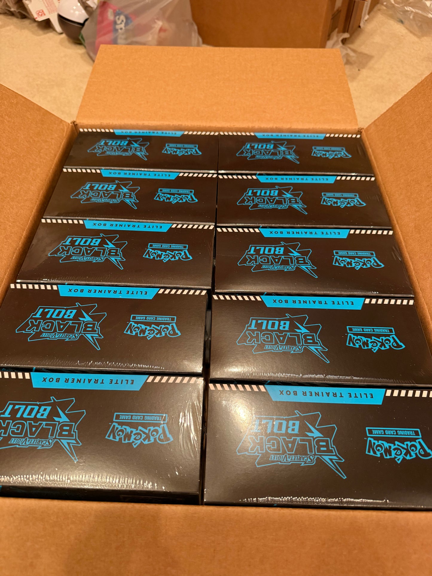 Black Bolt ETB Case (10 ETBs)